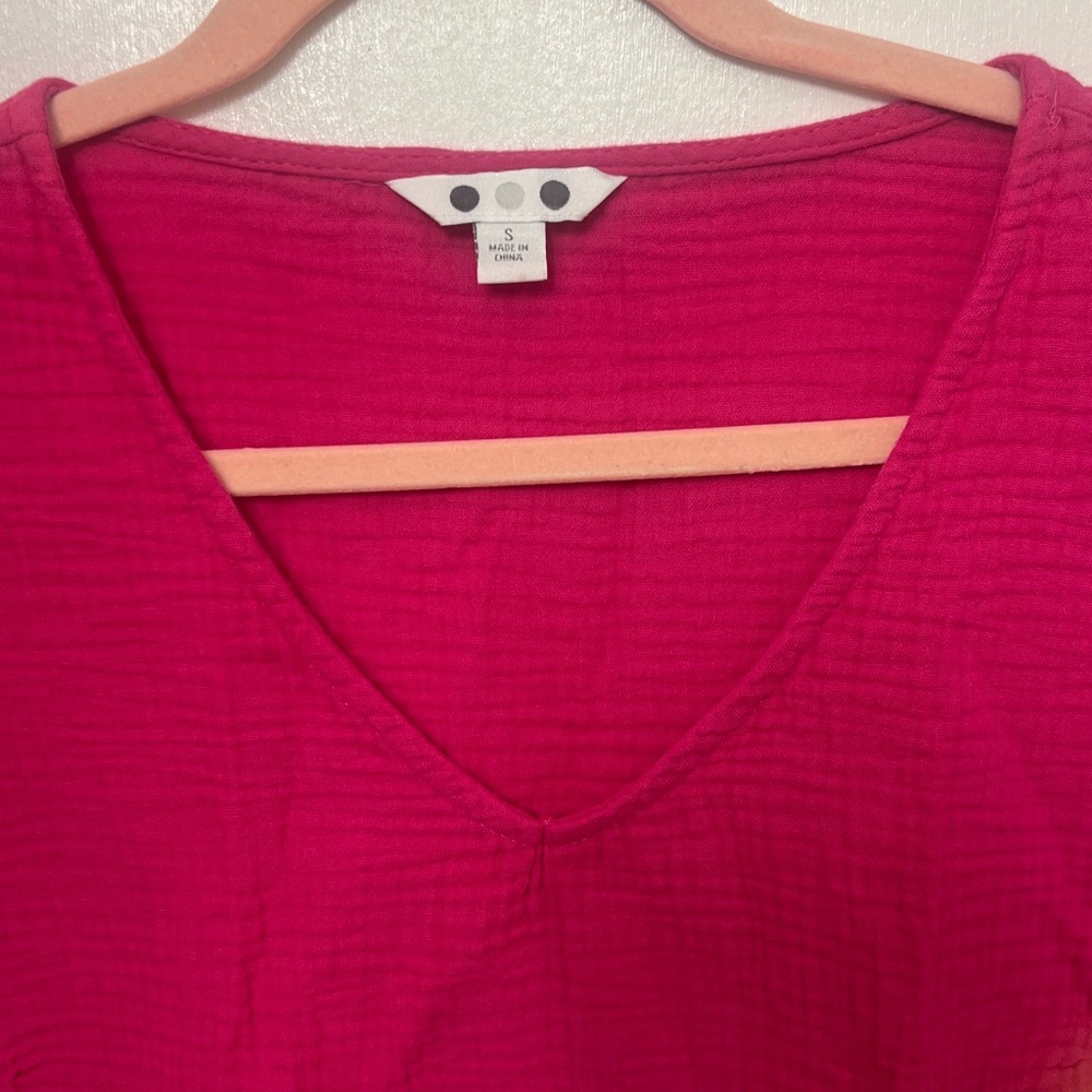 Three Dots, Fuchsia V-Neck Short Sleeve Top, Double Gauze, 100% Cotton, Small - Picture 3 of 9